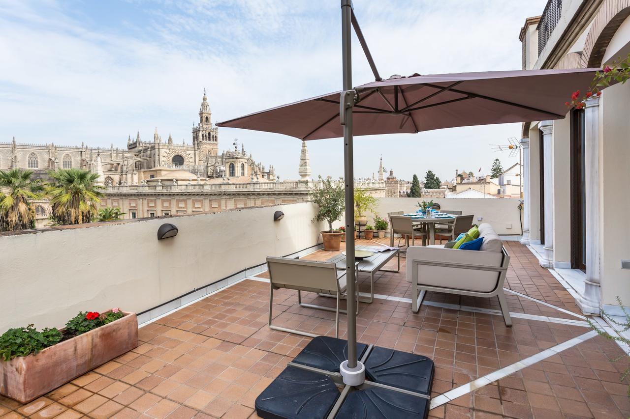 Puerta Del Leon Apartment Seville Exterior photo